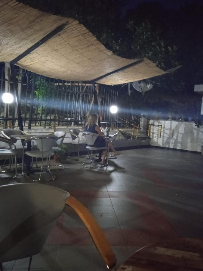 Hotel Moris Durres Exterior photo