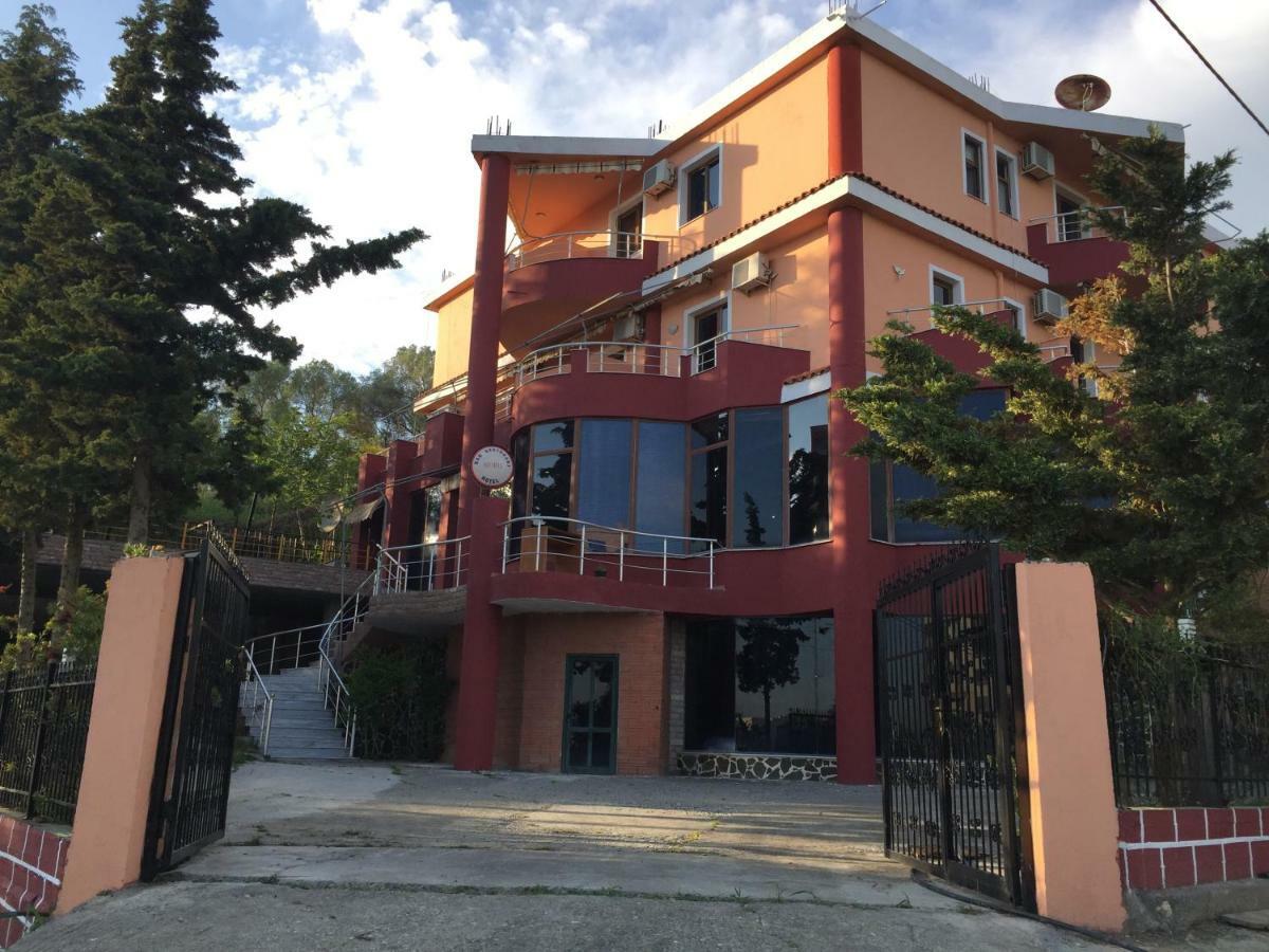 Hotel Moris Durres Exterior photo